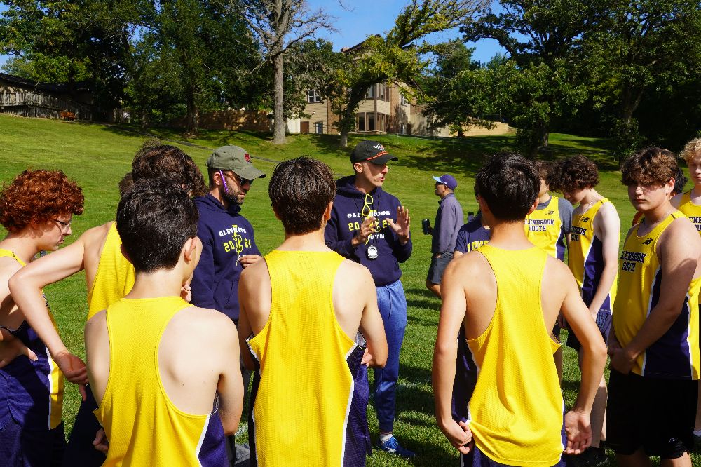 Boys Cross Country Wins Back-to-Back Crystal Lake Invitationals!